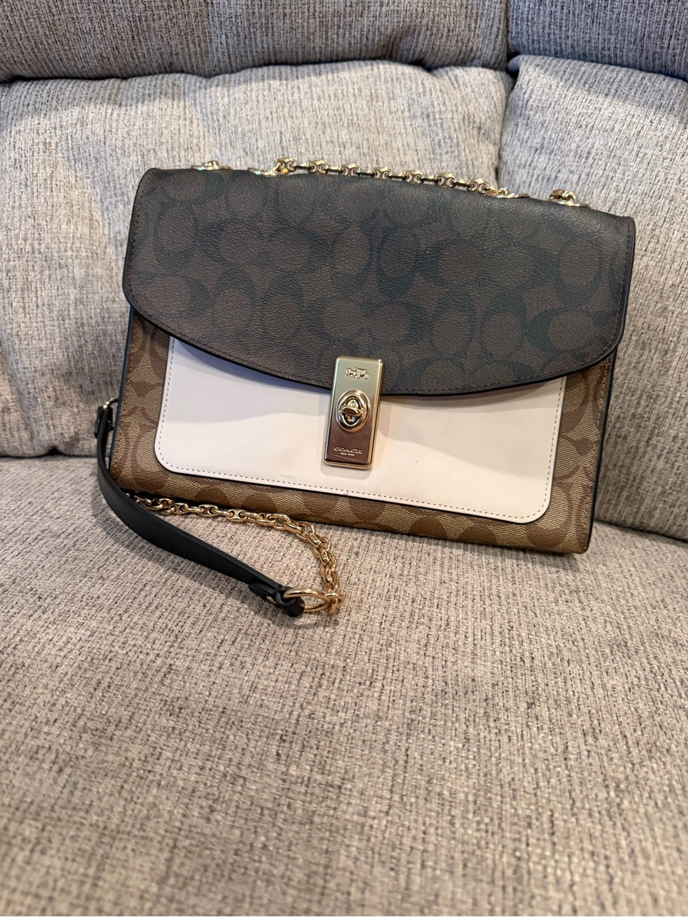COACH Lane Shoulder Bag- Blocked Signature Canvas - Picture 13 of 15